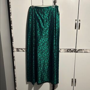 Elegant Green and Black Patterned Long Skirt for that special occasion